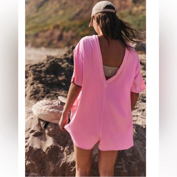 NWOT FREE PEOPLE Movement Hot Shot Tee Romper SZ: M - Picture 3 of 5